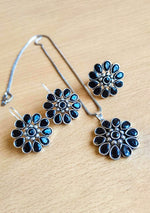 Noir Bloom Pendant Set