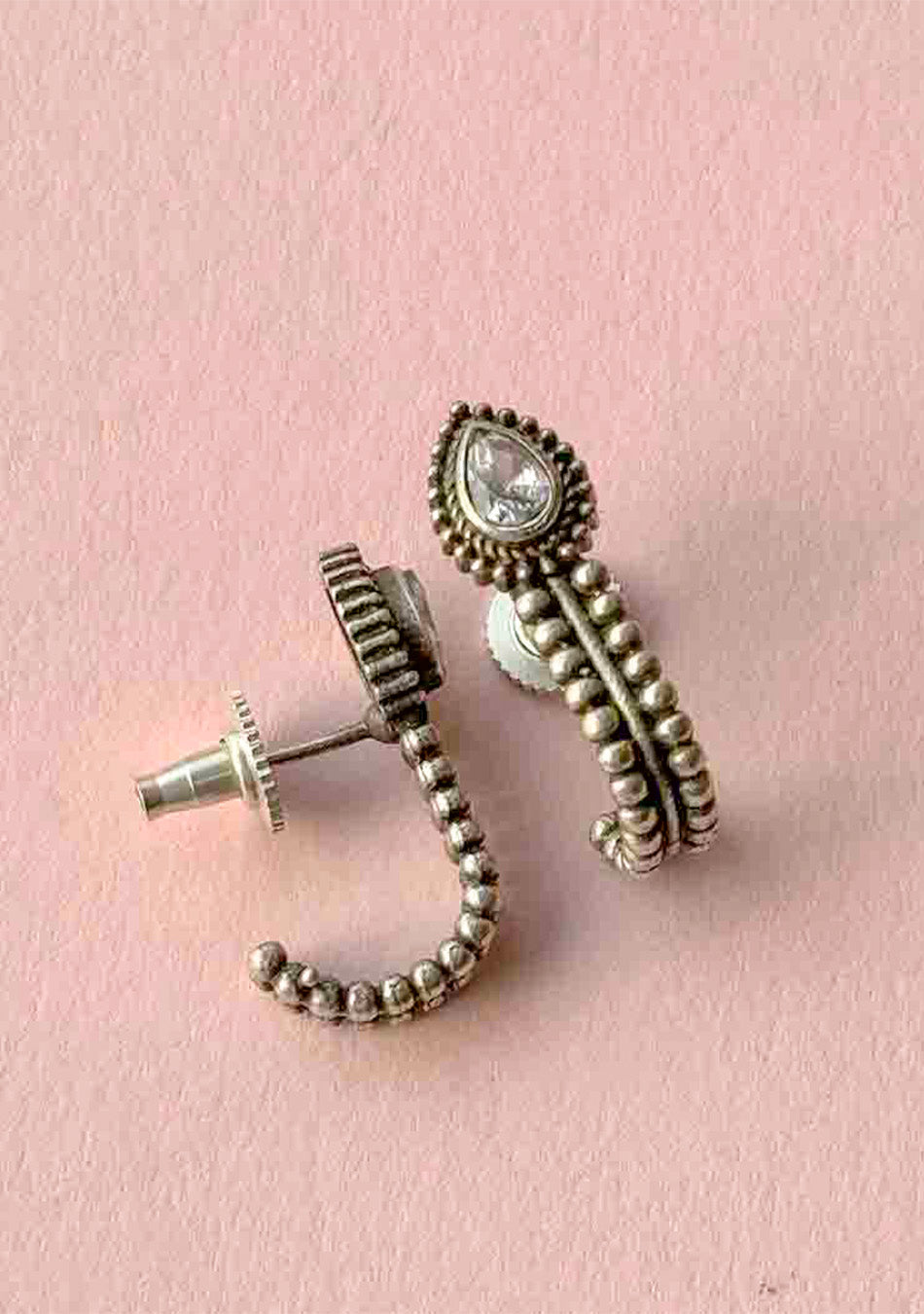 Snowy Hug Studs