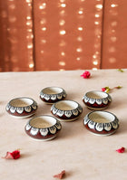 Brown leaf design Diya