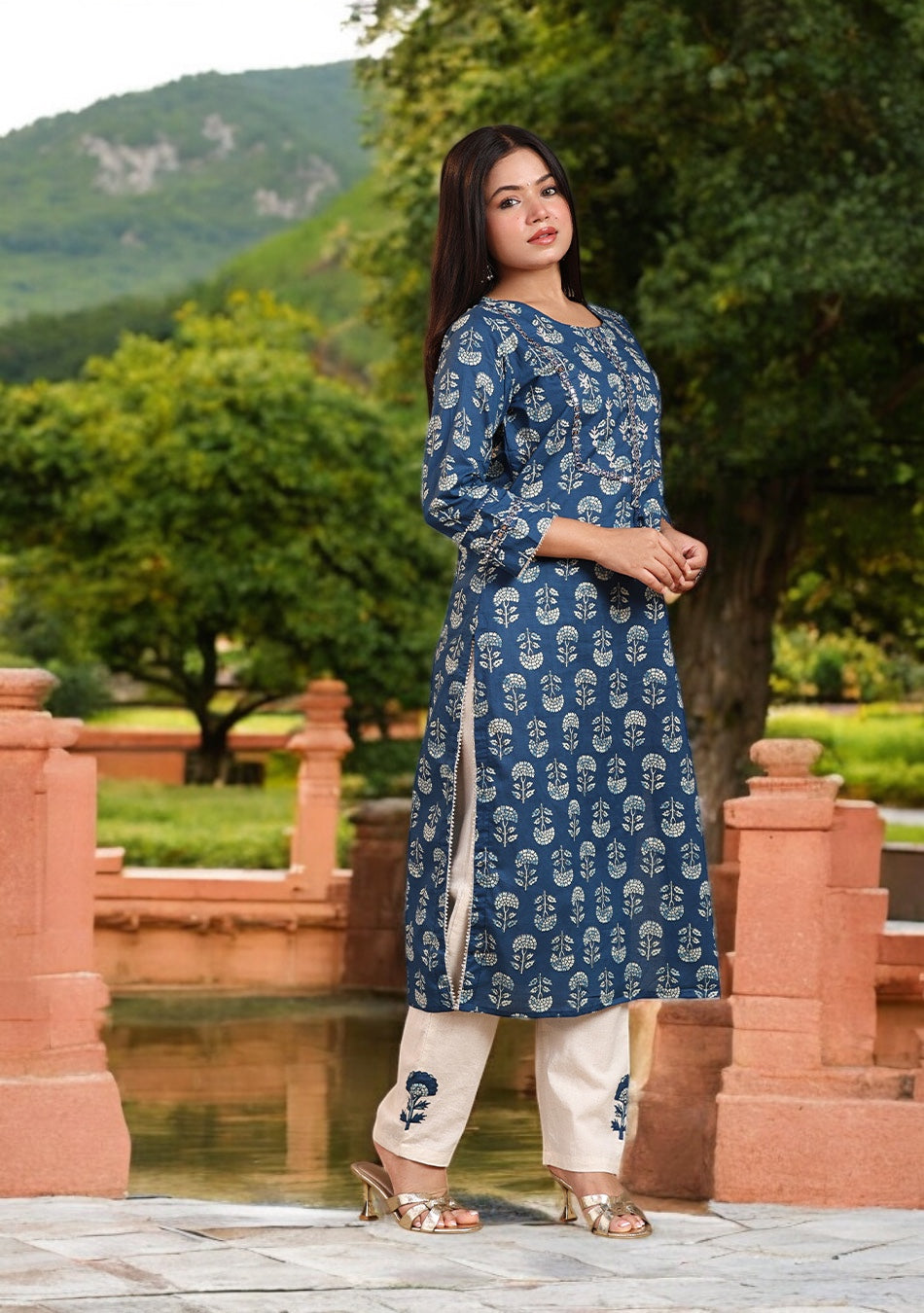 Indigo Floral Motif Suit Set