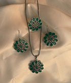 Emerald Blossom Pendant Set
