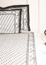 Blackberry Bedsheet