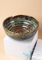 Auburn Glisten Seashell Serving Bowl (large)