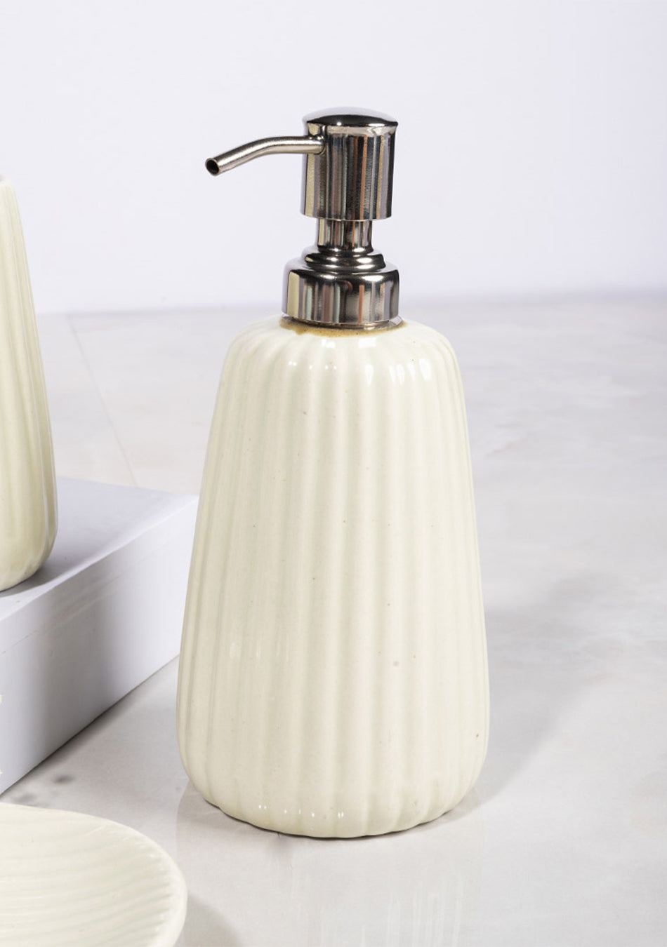 Lime Bathroom Set