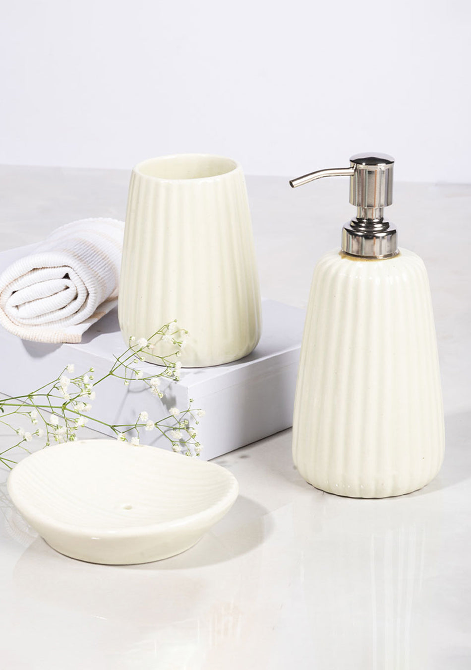 Lime Bathroom Set