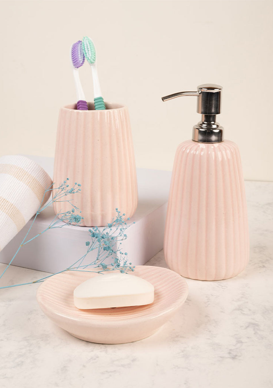 Rose Bathroom Set
