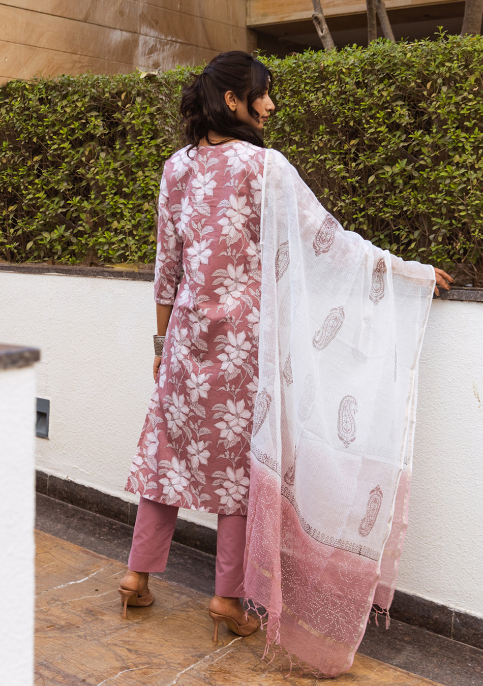 Ammanya Plum Aura Suit Set with Kota Dupatta