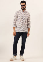 Cream Quirky Print Pure Cotton Regular Fit Casual Shirt