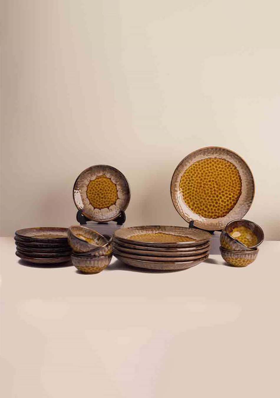 Mustard Fields Dinnerset - Set Of 18