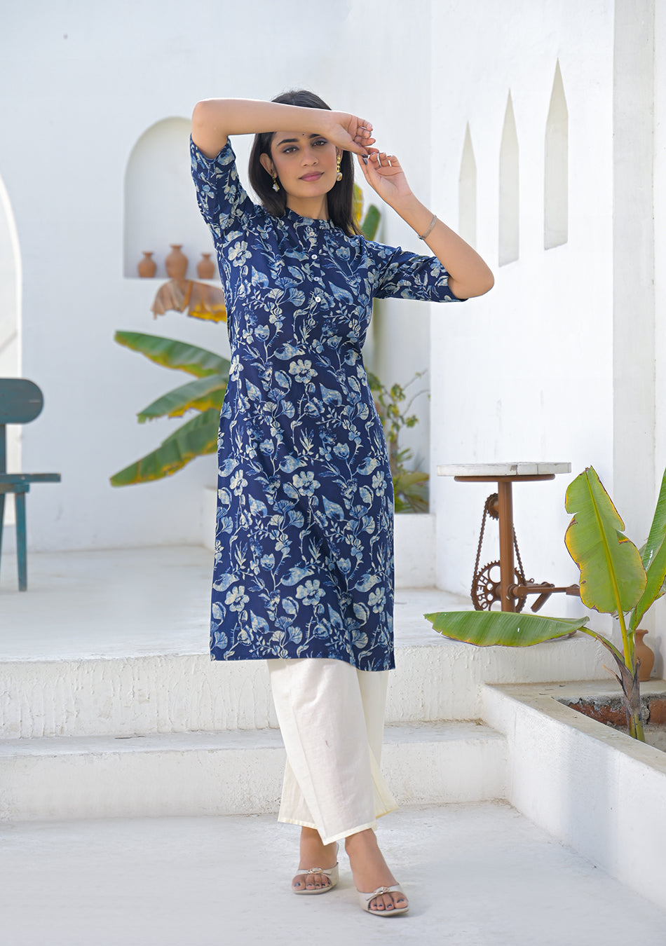 Ammanya Navy Blue Meadow Floral Kurta