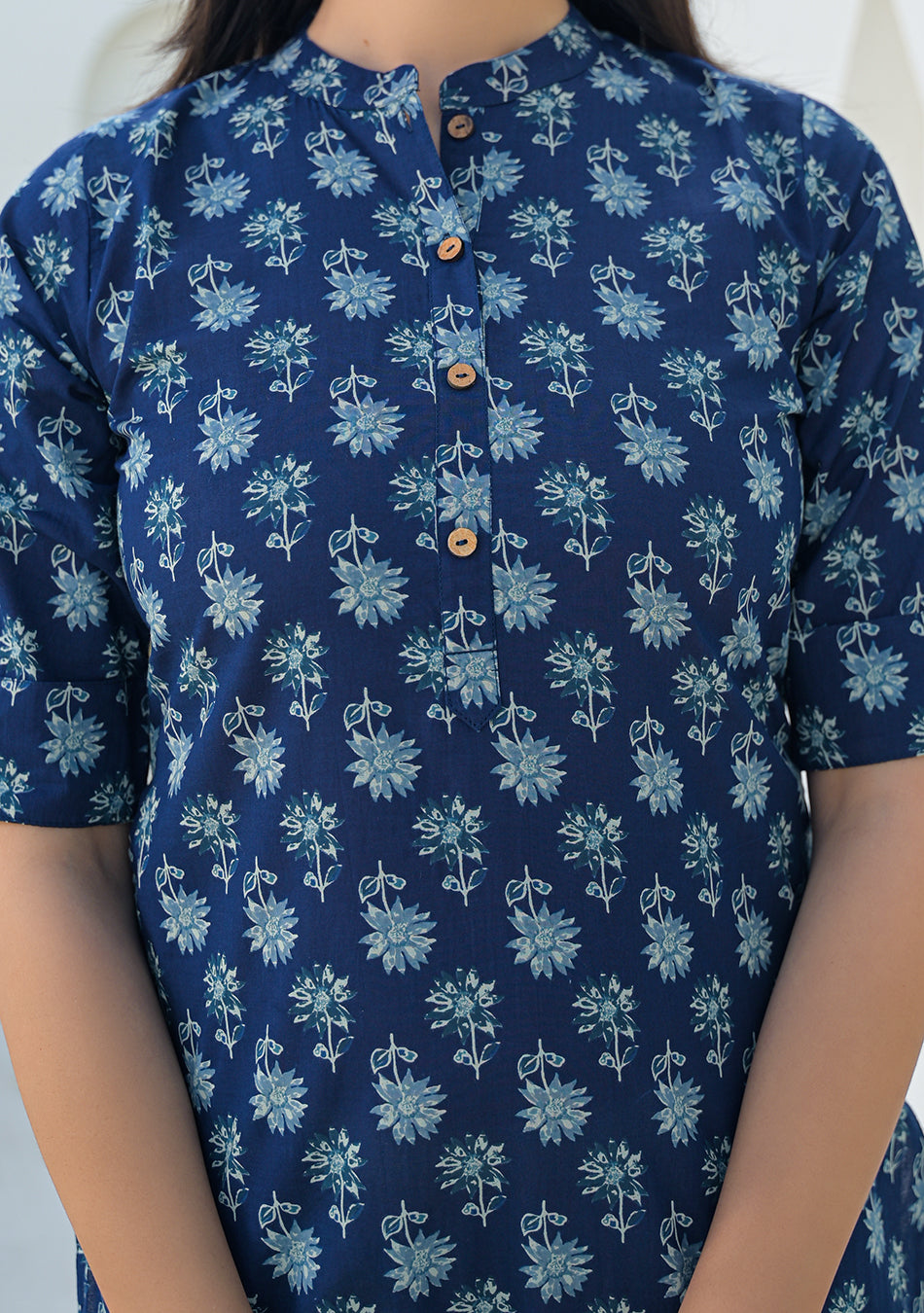 Ammanya Indigo mini floral Print Kurta