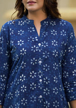 Indigo floral print Top
