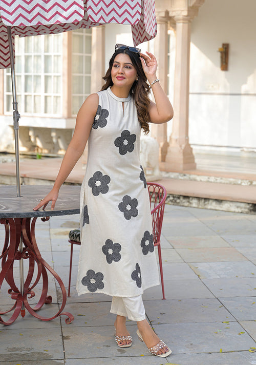 Ammanya EMBROIDERED BLACK FLOWER SUIT SET