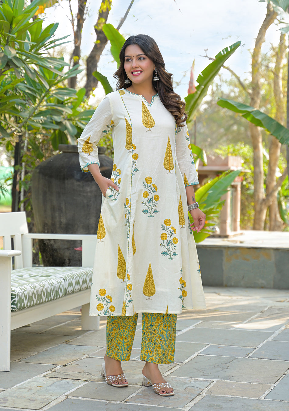 Amaltas Bloom Suit Set