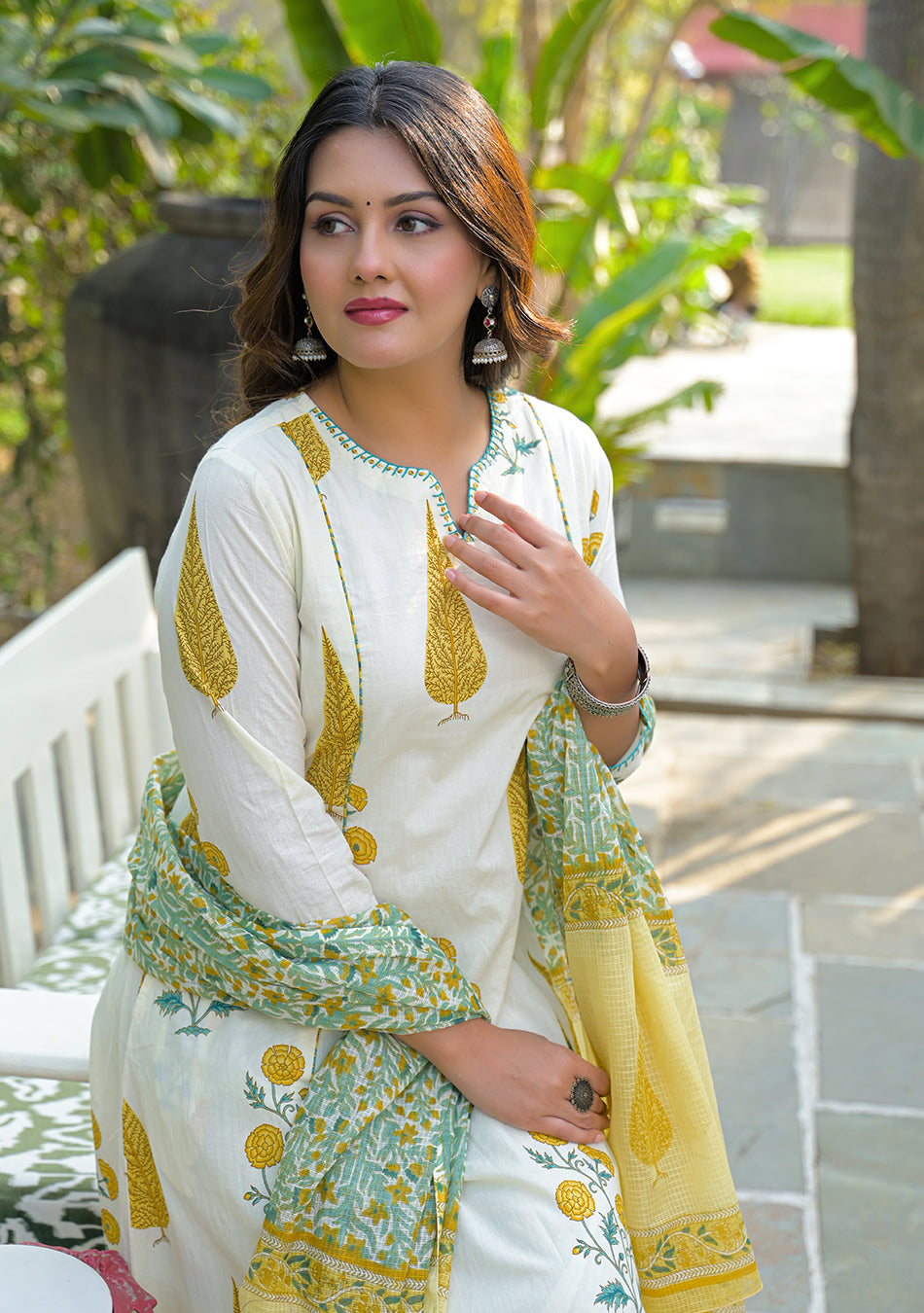 Amaltas Bloom Suit Set