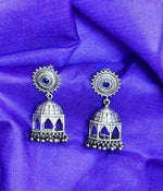 Royal Vista Dangler