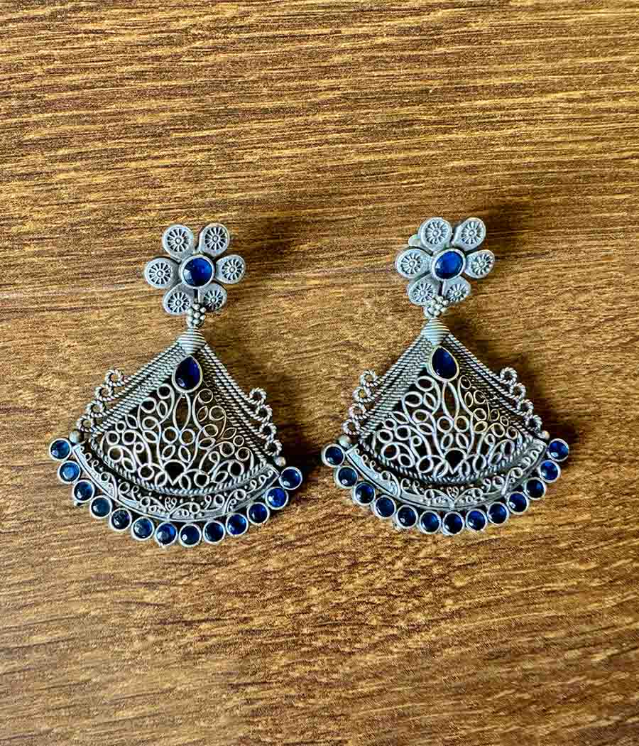 Navy Bloom Dangler