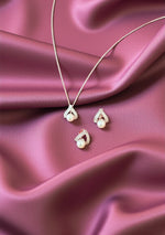Snow Pearl Elegance Pendant Set