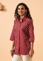 Maroon shirt style top
