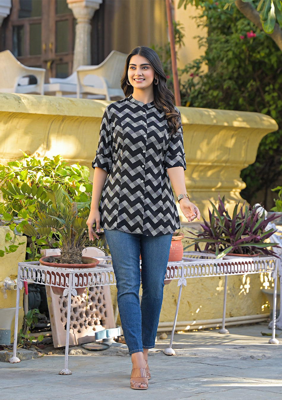 Ammanya Black Rayon Zigzag Print Shirts Style Top