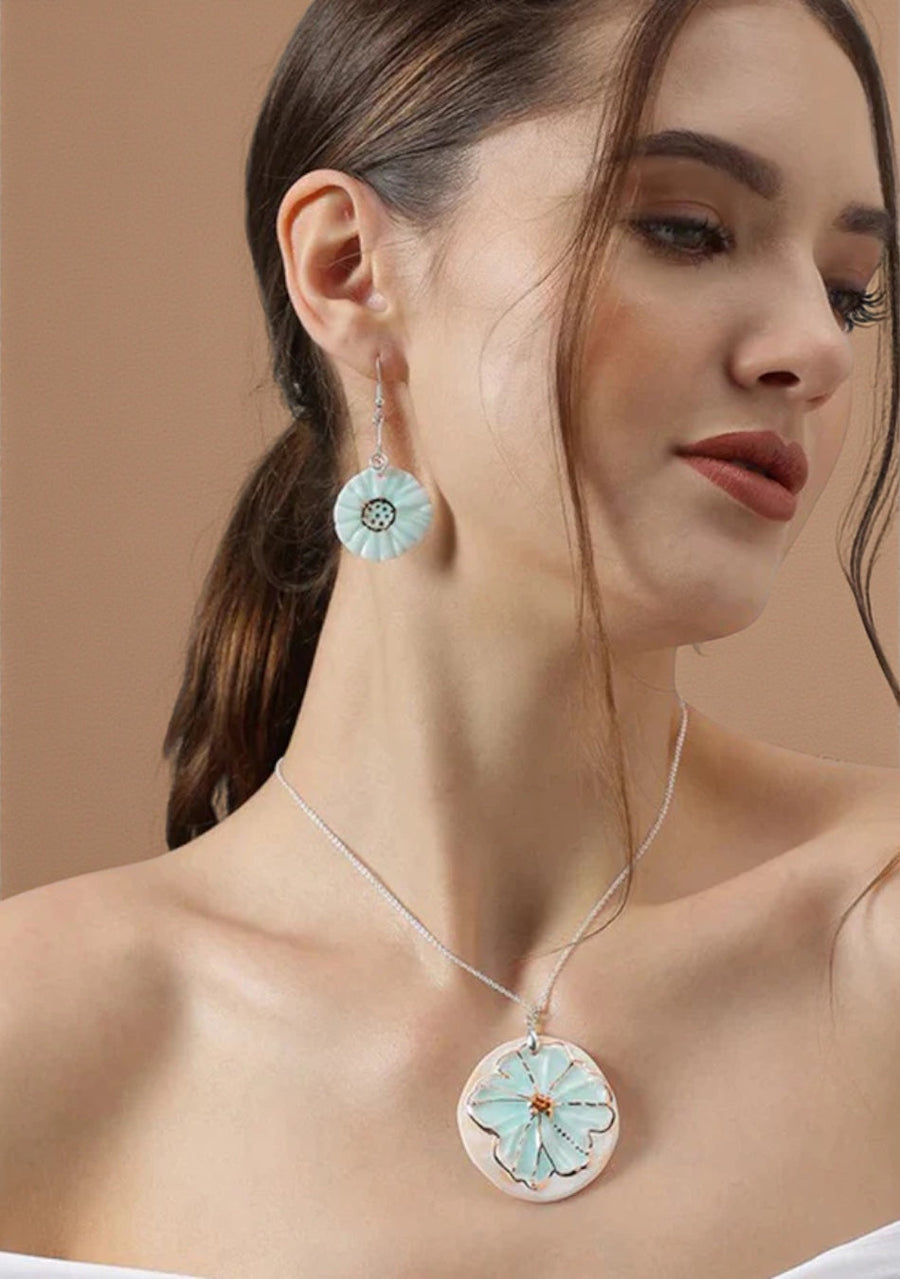 Pennywort Leaf Earrings and Pendant Set