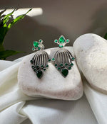 FULLY GREEN FROST RADIANCE STUDS