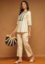 Linear Bloom Top