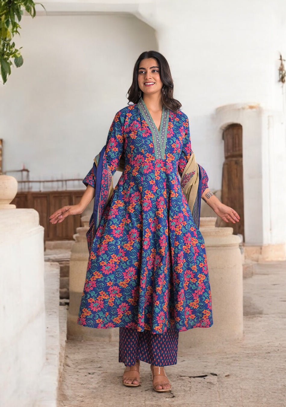 Ammanya Royal Phool Baagh Anarkali Set